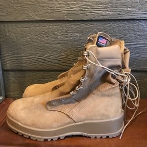 Standard Issue Military Boots (Vibram)